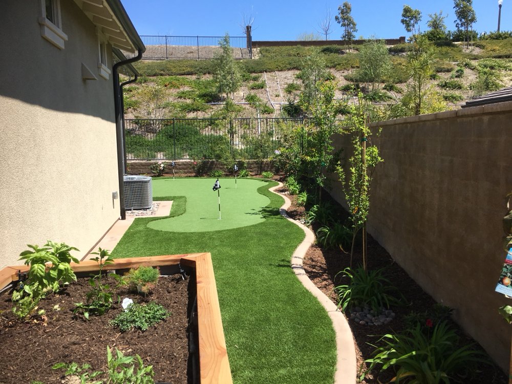 Custom Paved Patio, Green-R Turf of Coachella Valley