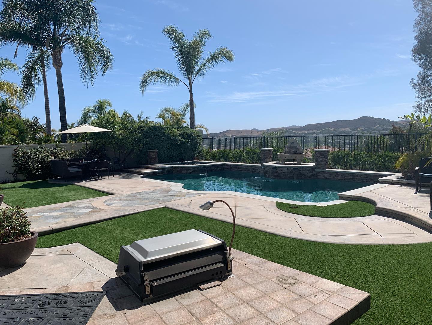 Residential Artificial Grass, Green-R Turf of Coachella Valley